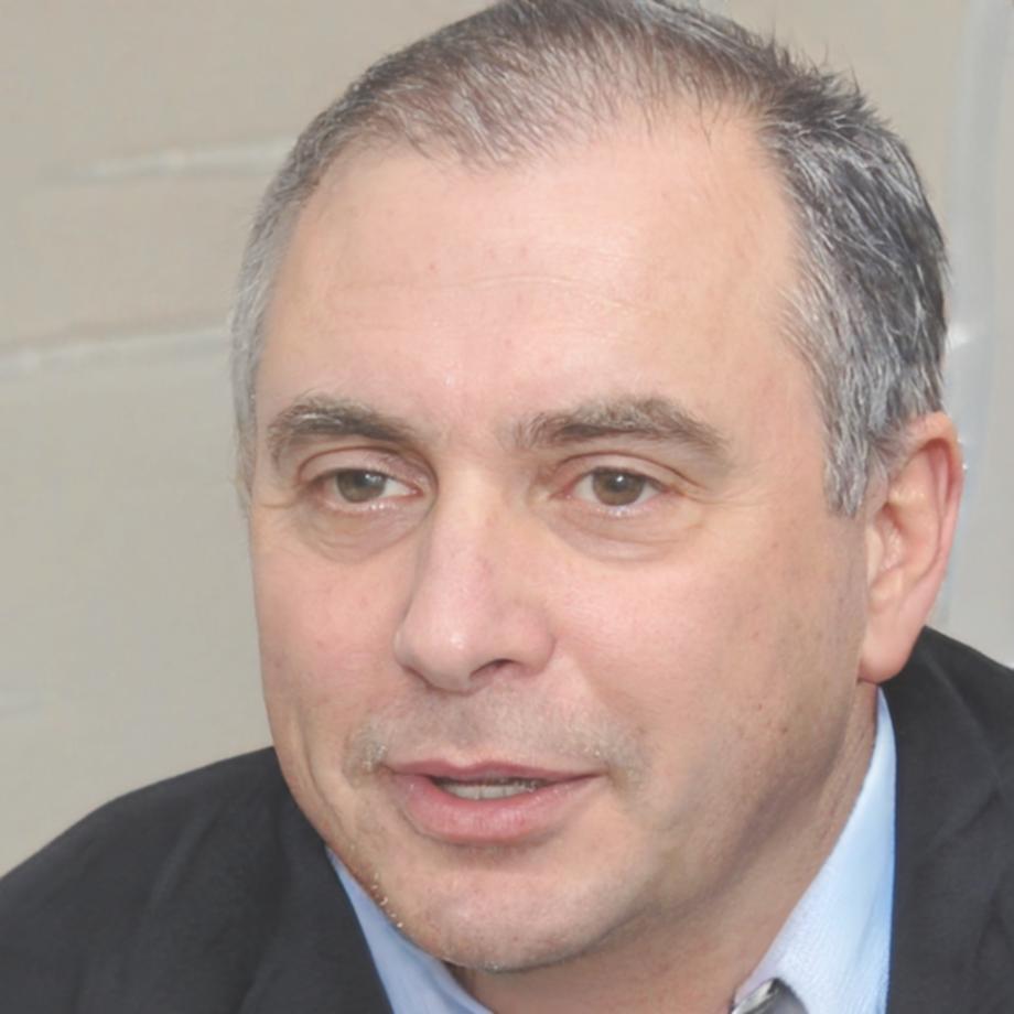 Director Ejecutivo de soravieltra